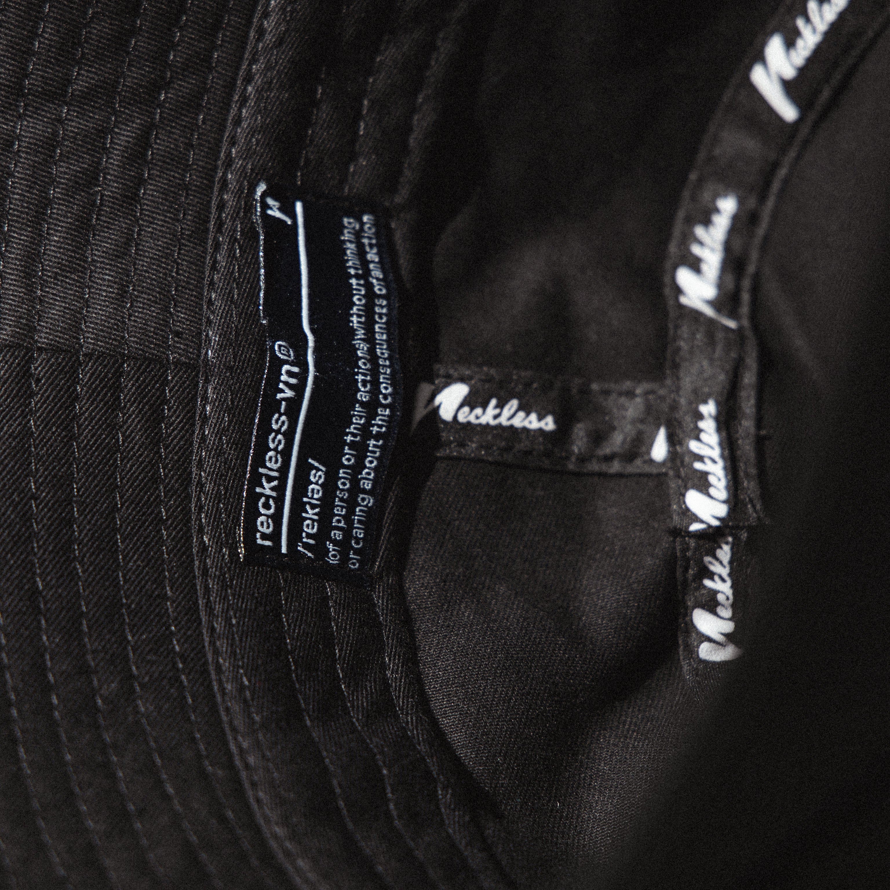 Nón Bucket Hat